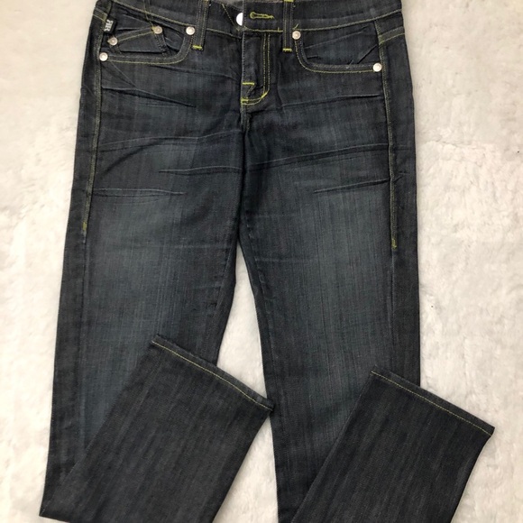 Women’s Rock and Republic Jeans. 30/28 - Picture 4 of 8